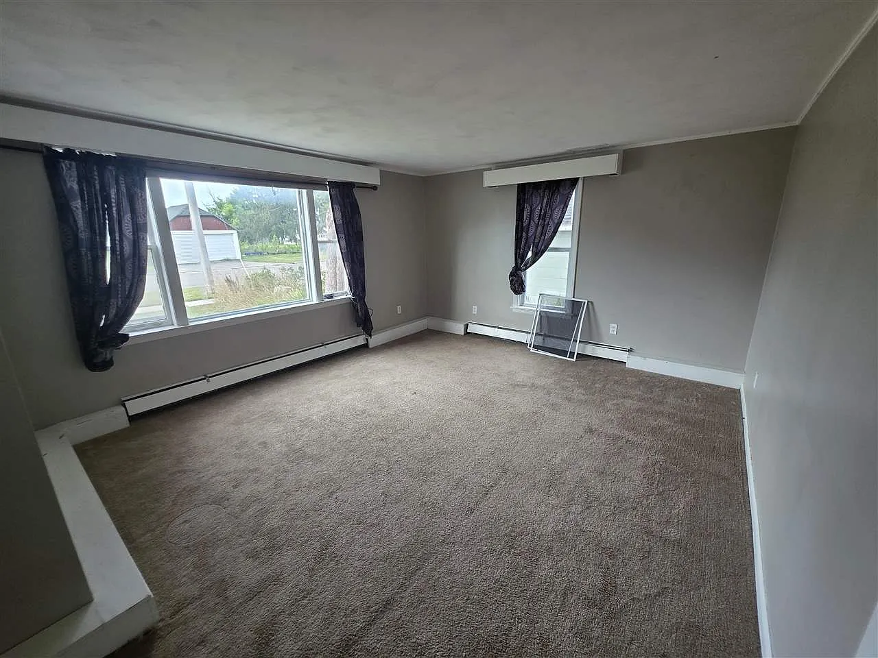 2 bed, 1.0 bath, 700 sqft, $1,300 — Photo 4