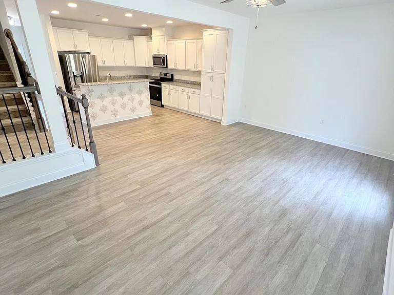 1429 Scholar Dr — Photo 5