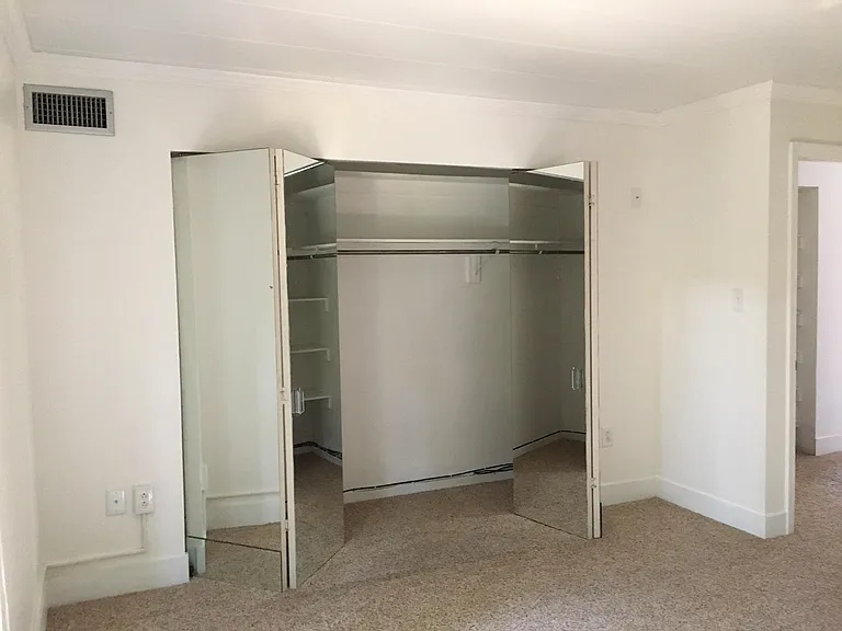 Master Bedroom3