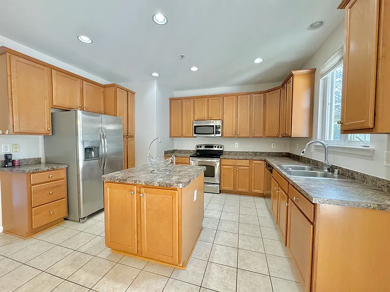 25530 Joy Ln — Photo 6