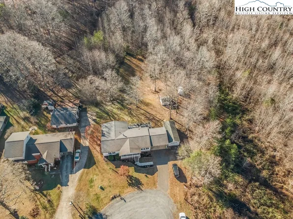 1500 Dinkins Road, Yadkinville, NC 27055
