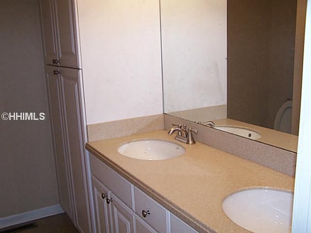 2nd image of 19 Cordillo Pkwy #8003