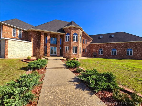 1577 N 433rd Rd, Pryor, OK 74361