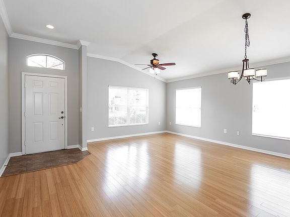 5th image of 1636 Bonita Bluff Ct