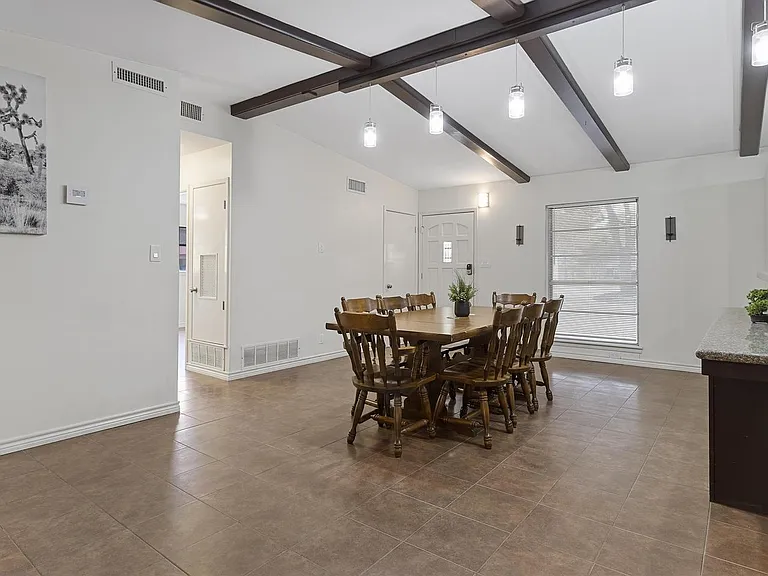 8407 Deer Hvn — Photo 16