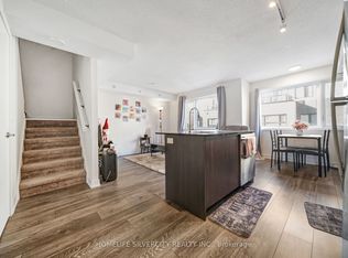 1131 Cooke Blvd #712, Burlington, ON L7T 0C3