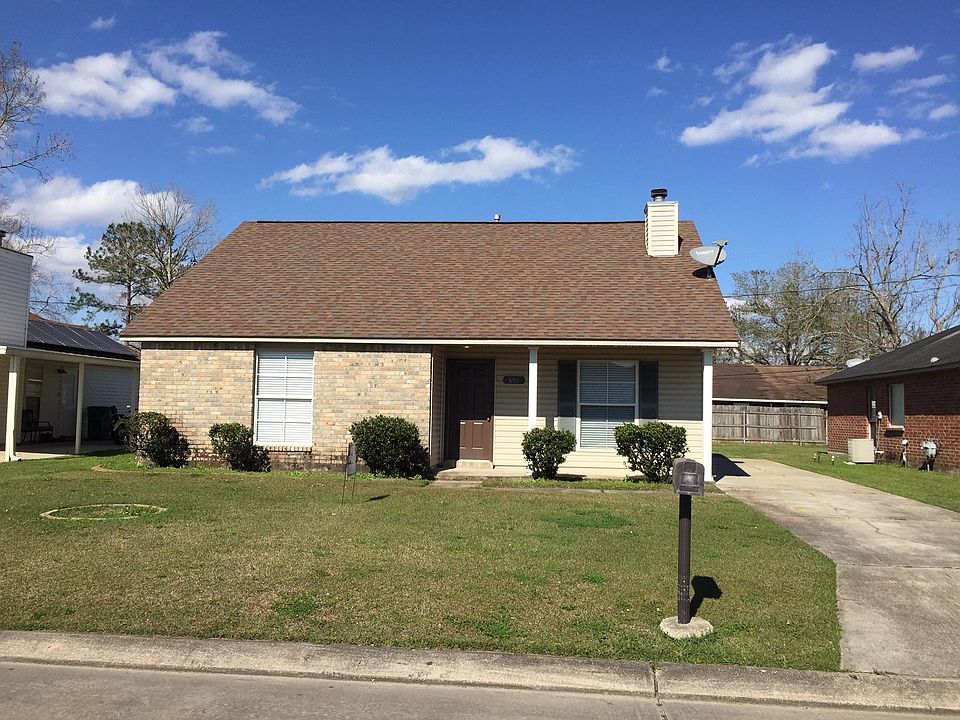 1st image of 600 Betsy Ross Ct #1