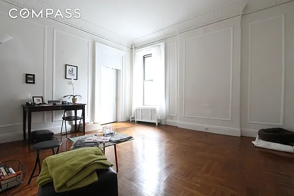 Rented by Compass | media 7