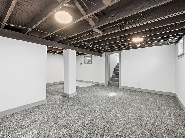 296 S Lafayette St — Photo 23