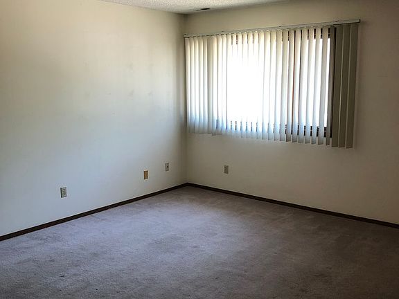 4th image of 4928 Walker Ave #8