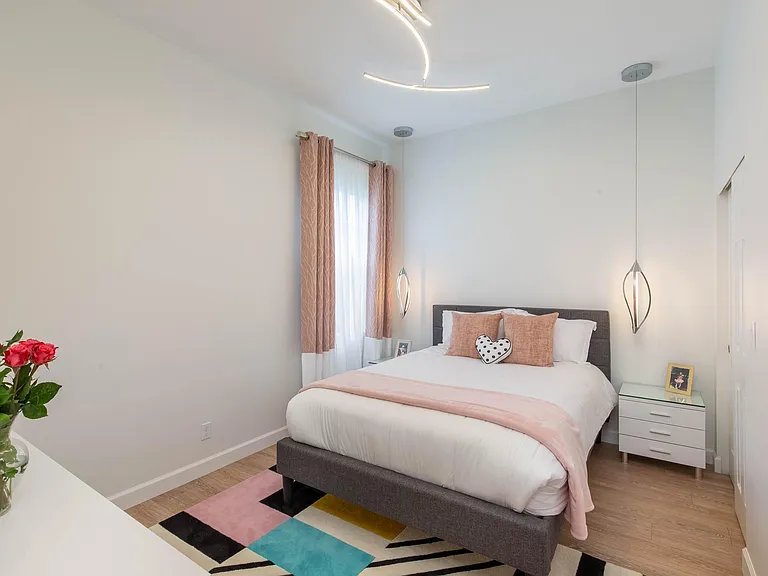 10429 Prato St — Photo 16