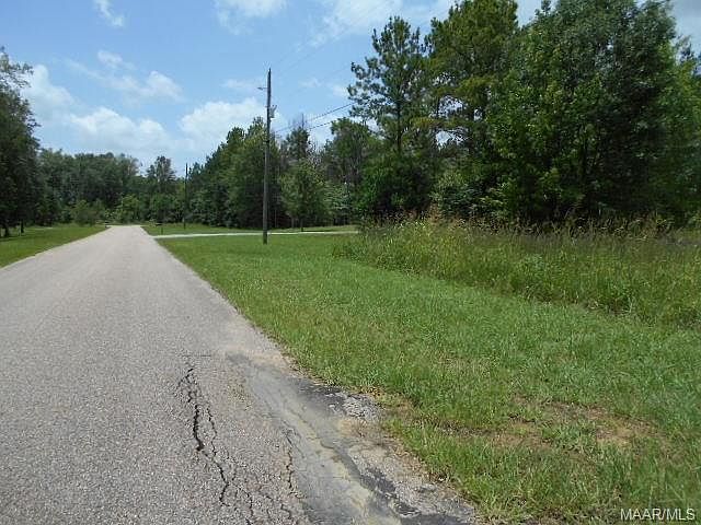 2nd image of 400 Split Bark Dr
