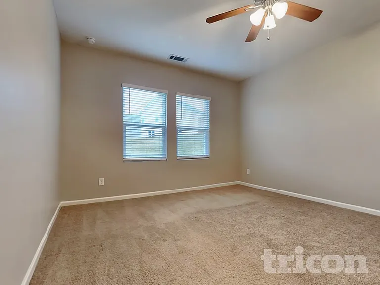 381 Alexander Ln — Photo 7