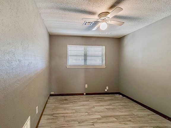 5th image of 14001 N Everest Ave