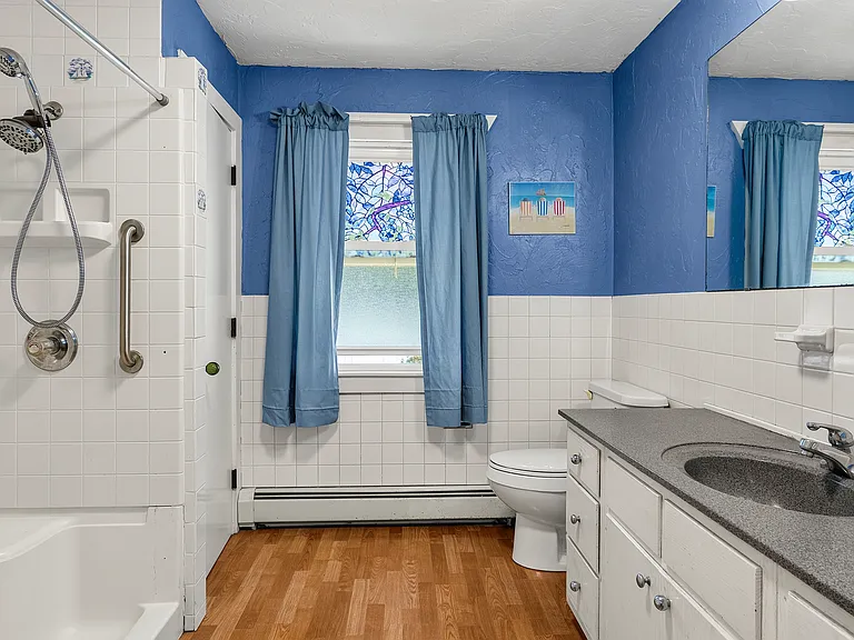43 Airport Dr — Photo 17