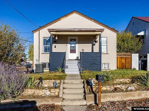 161 N 6th West St, Green River, WY 82935