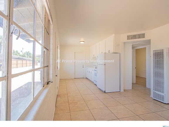3rd image of 422 S Wilbur APT C