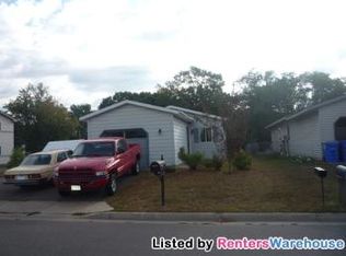 38703 Oakview Ave, North Branch, MN 55056