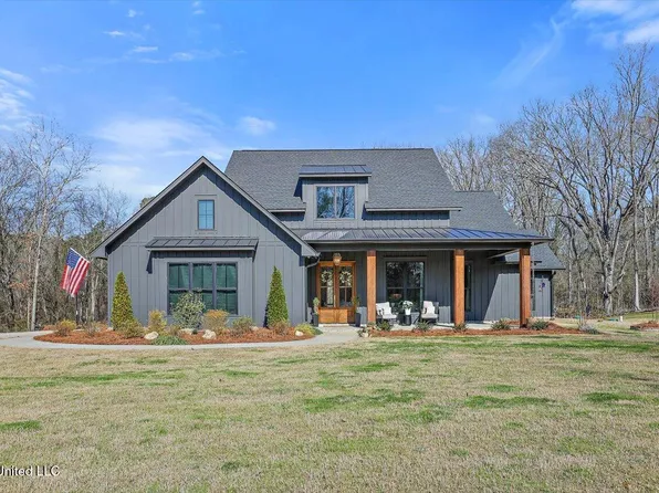 1800 Clinton Raymond Rd, Clinton, MS 39056