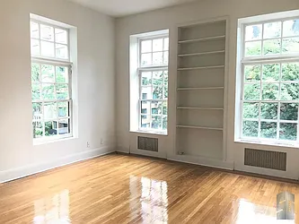 Rented by Skyline Group Real Estate