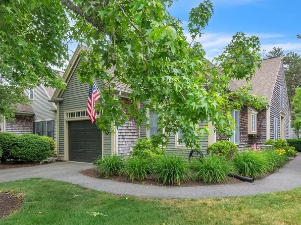 23 Windsor Point #23, Mashpee, MA 02649