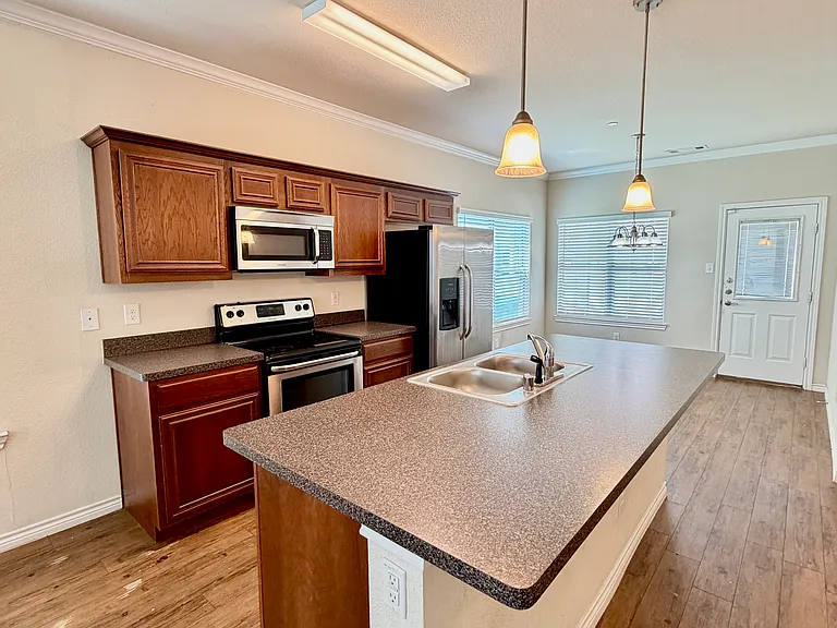 5501 Dolores Pl #5501 — Photo 2