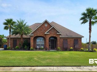 667 Dorr Ave, Gulf Shores, AL 36542