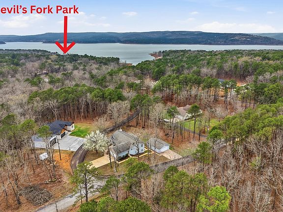 3rd image of 60 Red Fox Rd