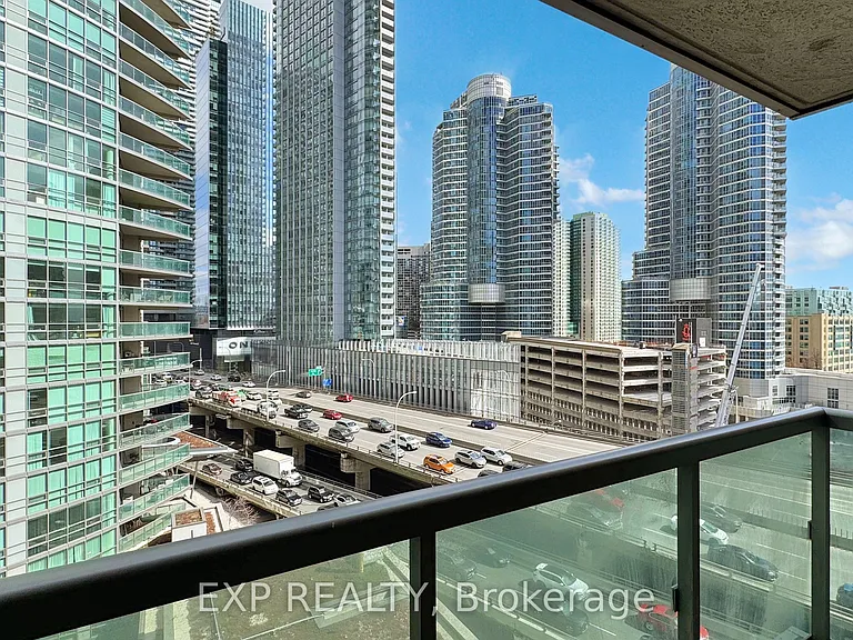 25 Lower Simcoe St #1106 — Photo 19