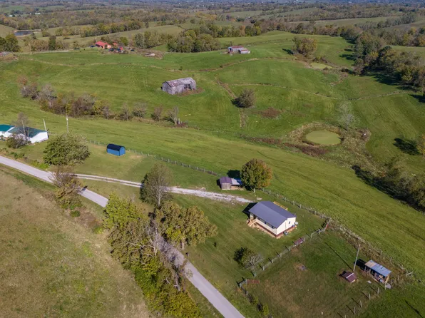 1355 Gillispie Rd, Carlisle, KY 40311