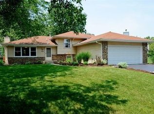 825 N Forest Ave, Batavia, IL