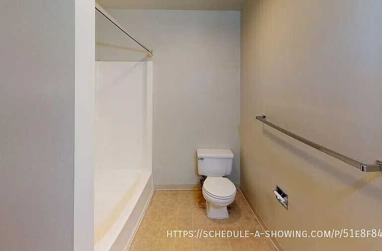 405 E Park St #43 — Photo 18