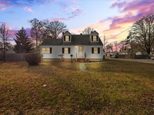 31 Magnolia Ave, Brockton, MA 02301