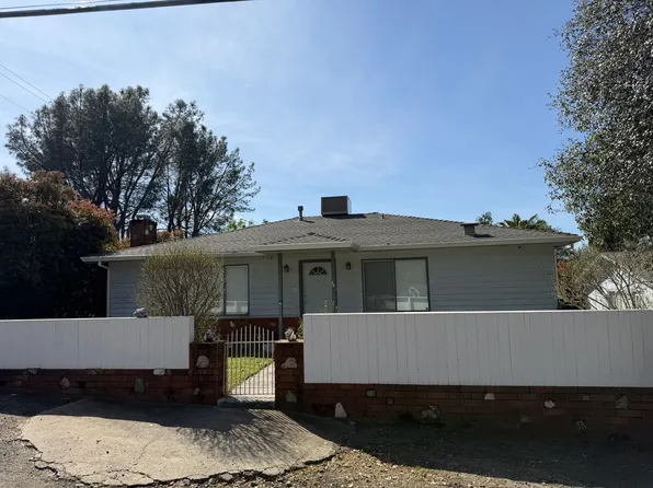 1840 Grand Coulee Blvd, Shasta Lake, CA 96019