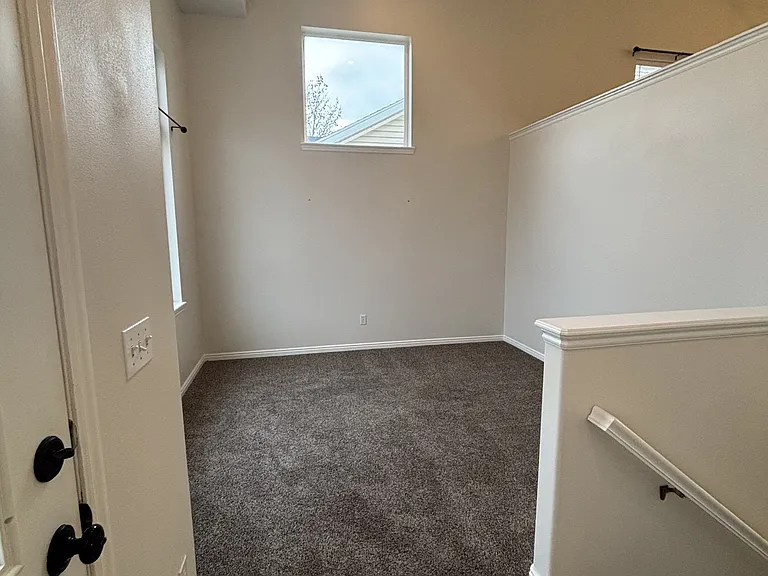 4102 E Smith Ranch Rd — Photo 2