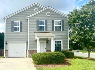 2 Bellmore Ct, Durham, NC 27703