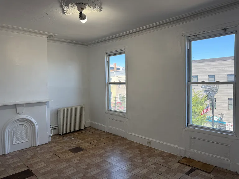 453 Central Ave #3 — Photo 1