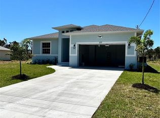 109 Flower Rd, Rotonda West, FL 33947