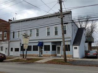141 E Broadway St, Cape Vincent, NY 13618