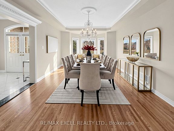 4th image of 2159 Rodick Rd