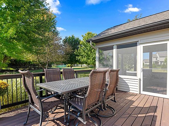 4th image of 3812 W Wood Trail Ct