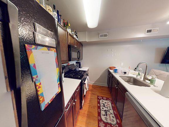 5th image of 3643 Lancaster Ave APT B