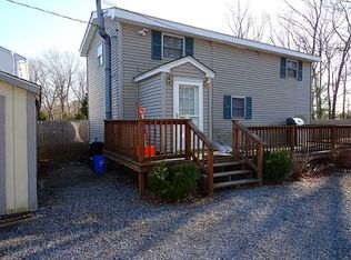 128 Knotty Oak Rd, Coventry, RI 02816