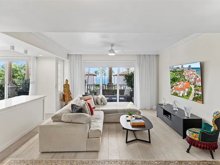 19122 Fisher Island Dr #19122 — Photo 19