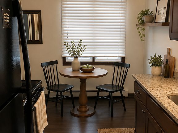 3rd image of 601 17th Ave N APT 24