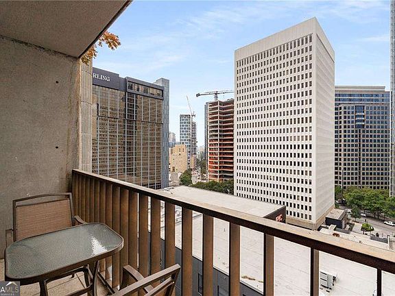 4th image of 145 15th St NE APT 1430
