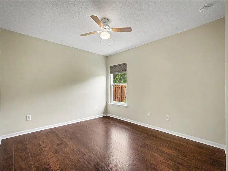 711 Sid Dr — Photo 29