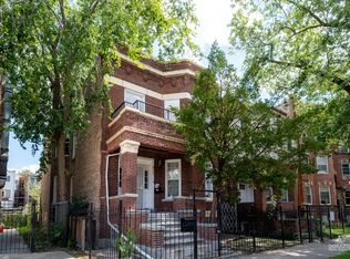 6111 S Eberhart Ave, Chicago, IL 60637