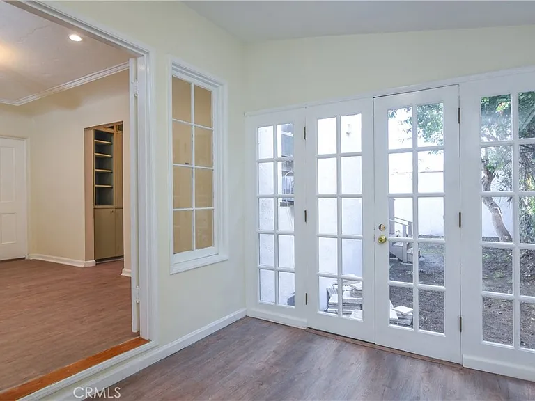 226 S Rexford Dr — Photo 10