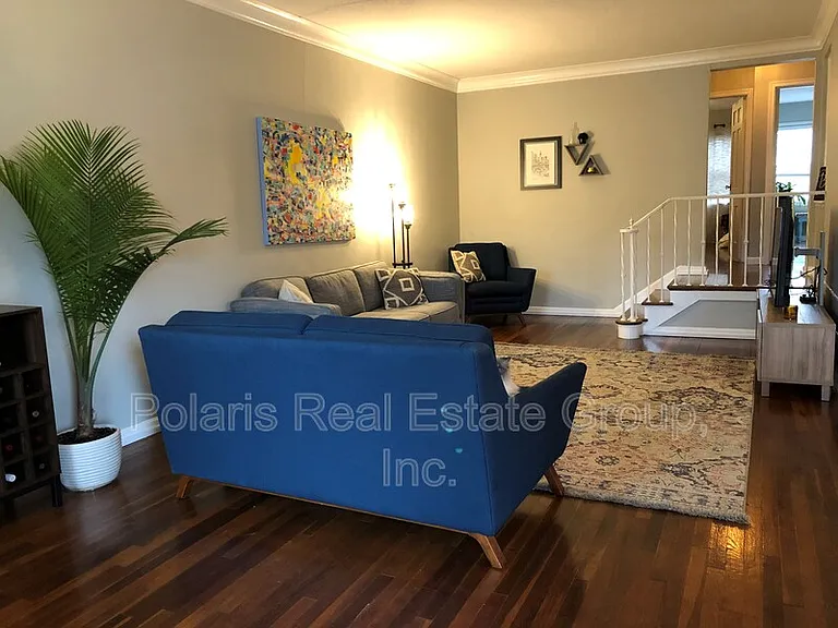 3348 E Fall Creek Parkway North Dr — Photo 3